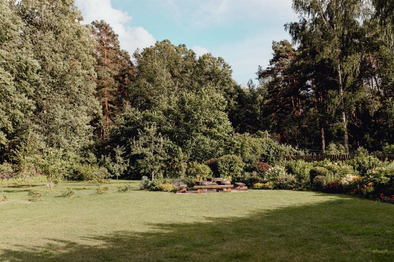 Brivdienu Maja"Jauneglites" Skulte  Buitenkant foto